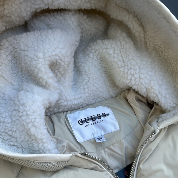 NEW GUESS Women’s Puffer Jacket SZ S - Picture 2 of 11